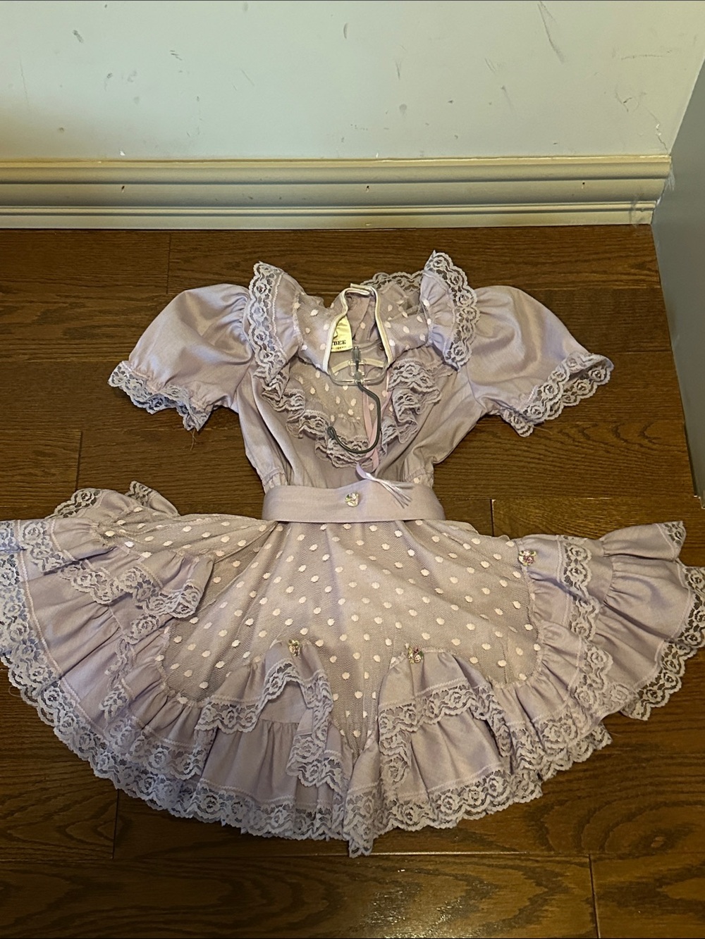 Girls' Lavender Lace Ruffled Dress - Picture 5 of 9